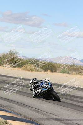 media/Nov-16-2025-Race Pace (Sun) [[8c5fa54630]]/Verified Riders/4-Turn 3 Inside (1050am)/